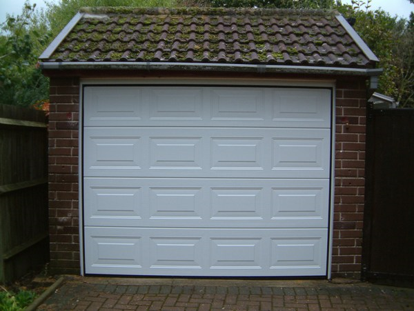 Novoferm sectional doors with 10-year warranty
