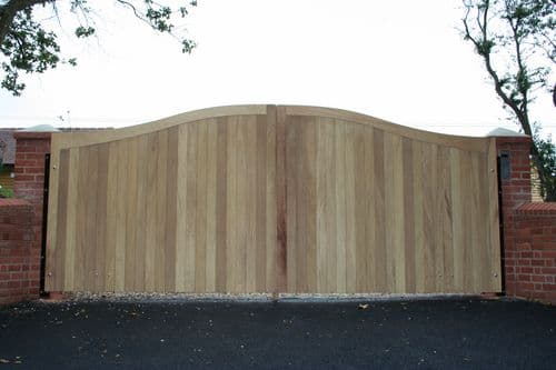 Driveway gate inspiration image 4